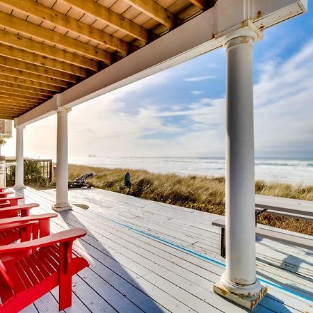 Ace'S Beach House Rockaway Beach Exterior photo