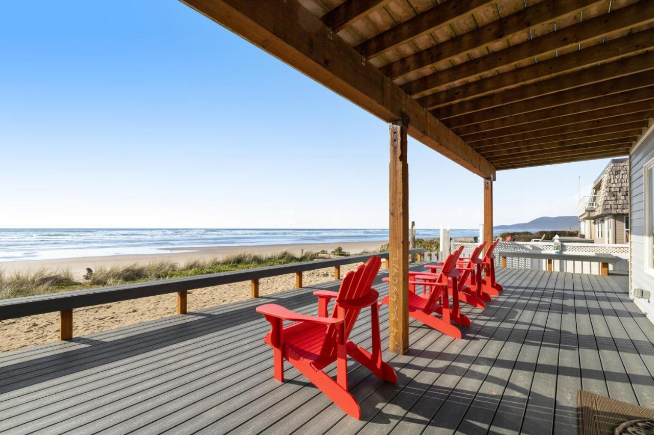 Ace'S Beach House Rockaway Beach Exterior photo